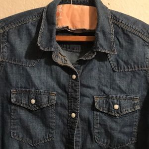 Gap snap pearl button denim shirt medium